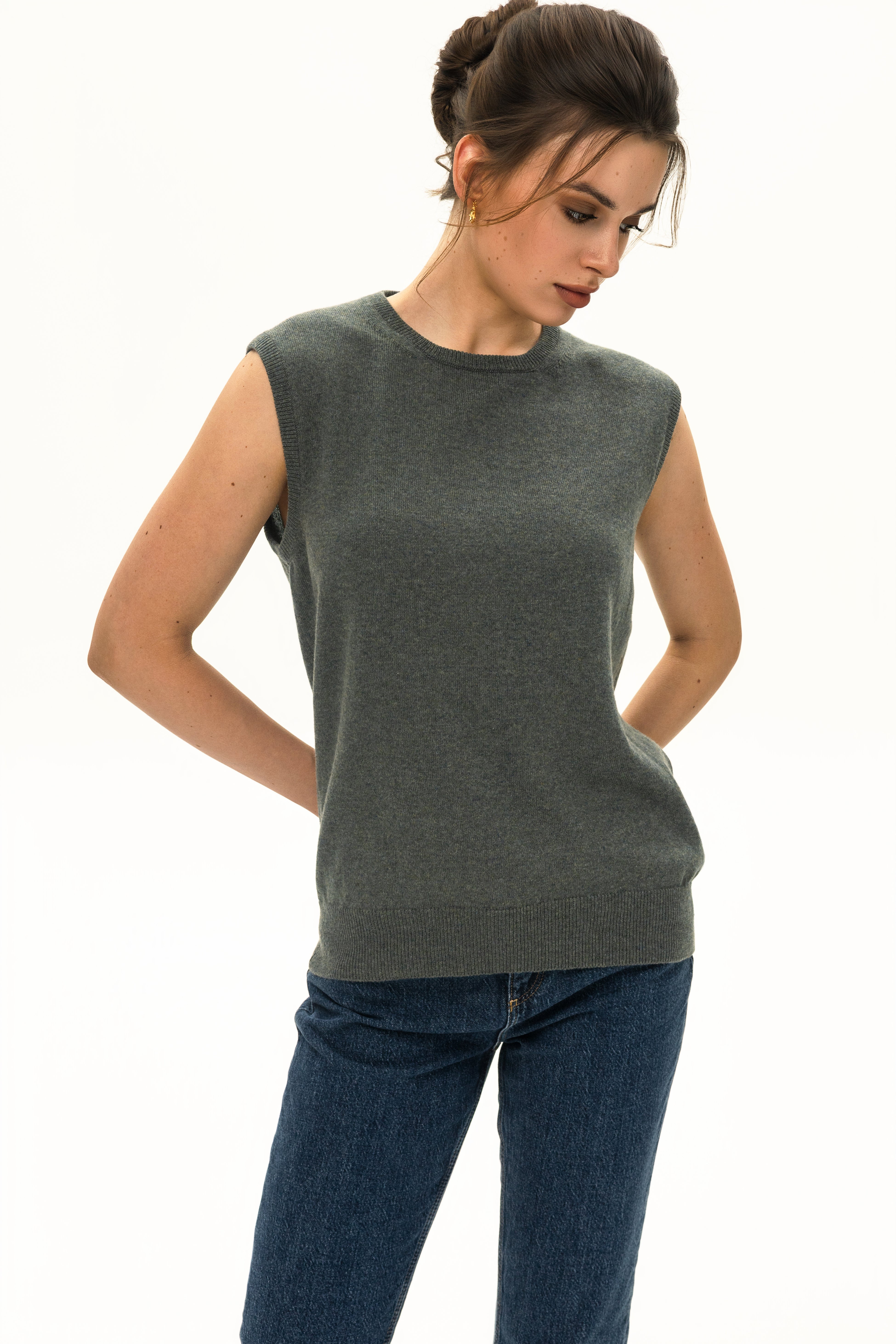 QUEEN vest